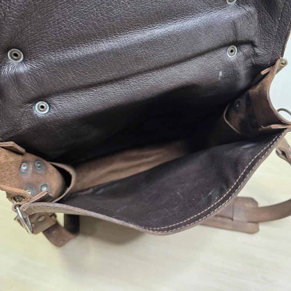 Saddleback Leather Mens Messenger Bag Dark Brown Full Grain Leather Satchel Bag
